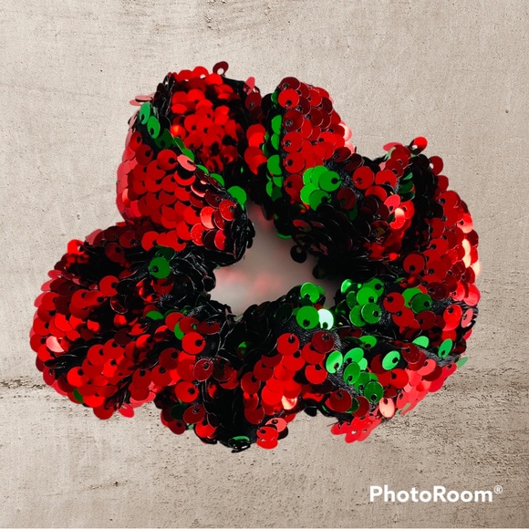 Red And Green Sequined Holiday Hair Scrunchy - Picture 4 of 9